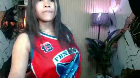 Snapshot of seductive_elle chatting on 10.22.25 ellie online show from 10.22.25