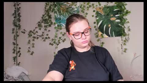 seductive_she_wolf online show from 10.20.25
