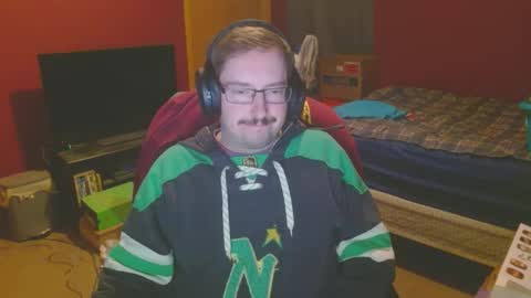 Snapshot of seek_1g chatting on 02.22.25 seek_1g online show from 02.22.25