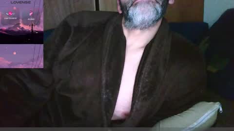 Snapshot of seewolf1000 chatting on 02.02.25 seewolf1000 online show from 02.02.25