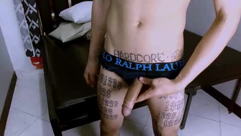 Snapshot of seexsix chatting on 11.29.25 seexsix online show from 11.29.25