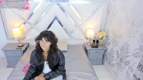 Selena reyess online show from 12.05.25