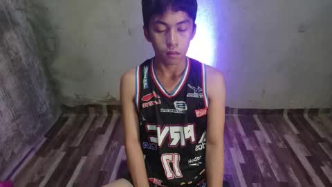 Snapshot of selene_0417 chatting on 09.08.25 Aprilane online show from 09.08.25