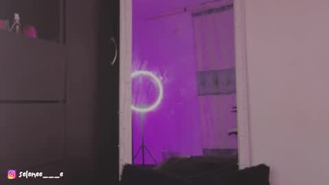 selene online show from 02.17.25