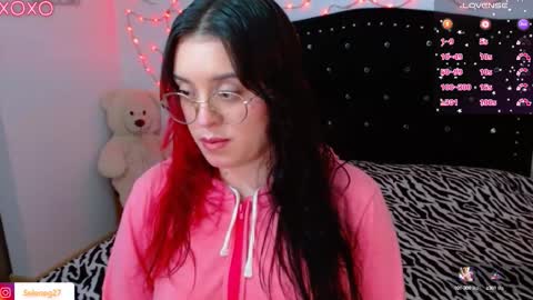 Selene G  online show from 09.20.25