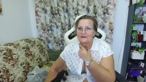 Snapshot of selenna57 chatting on 01.13.25 Selenna online show from 01.13.25