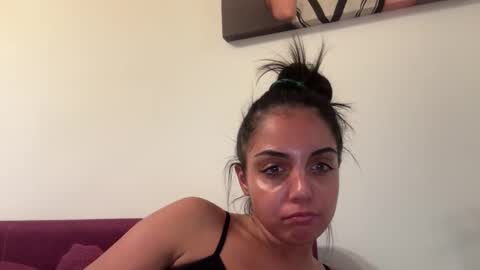 Snapshot of selin_hazal chatting on 11.19.25 selin_hazal online show from 11.19.25