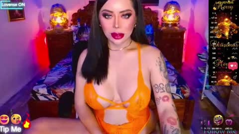 Snapshot of selina_diorxxx chatting on 09.19.25 Will You Be My CumDumpster in Real Drink My Milk online show from 09.19.25