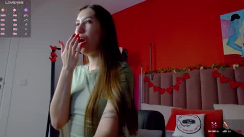 Snapshot of sellashine chatting on 02.10.25 Nicole online show from 02.10.25