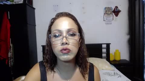 Snapshot of sensual_natalie chatting on 10.03.25 sensual_natalie online show from 10.03.25