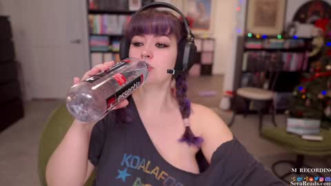 Snapshot of serareads chatting on 12.10.24 SeraReads online show from 12.10.24