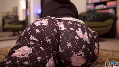 Snapshot of serareads chatting on 01.27.25 SeraReads online show from 01.27.25