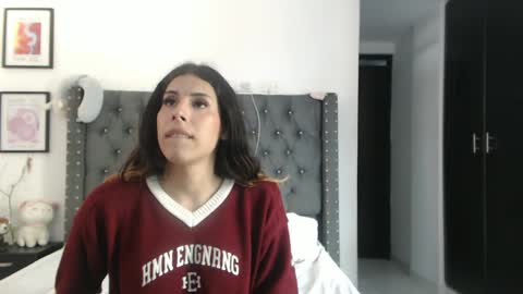 sararoussee online show from 12.07.24