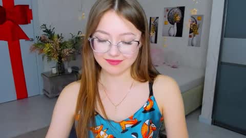 Snapshot of sereneflame chatting on 02.24.25 Ophelia online show from 02.24.25