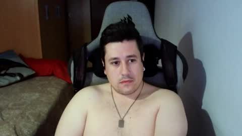 Snapshot of sergio95n chatting on 03.02.25 Pollos online show from 03.02.25