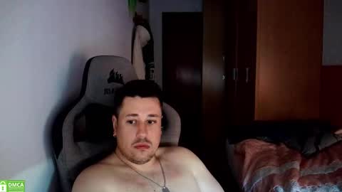 Snapshot of sergio95n chatting on 11.02.25 Pollos online show from 11.02.25