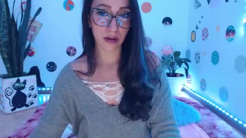 Snapshot of seuctive_woman57 chatting on 12.11.24 samy online show from 12.11.24