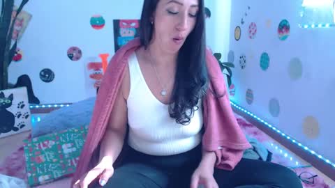 Snapshot of seuctive_woman57 chatting on 12.11.24 samy online show from 12.11.24