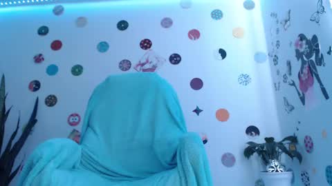 Snapshot of seuctive_woman57 chatting on 01.14.25 samy online show from 01.14.25