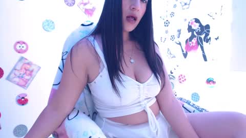 Snapshot of seuctive_woman57 chatting on 01.26.25 samy online show from 01.26.25
