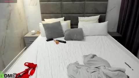 sex_puma online show from 11.30.25