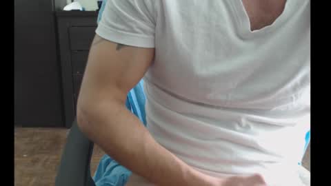 Snapshot of sexandsexy1999 chatting on 02.22.25 Daniel Taylor online show from 02.22.25