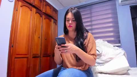 Snapshot of sexefantasia chatting on 01.06.25 HEY GUYS KEVIAM I    MY NEW  TWITTER IS anitalautter26 imstagran  anitalautter26 officialOFanitalautter online show from 01.06.25