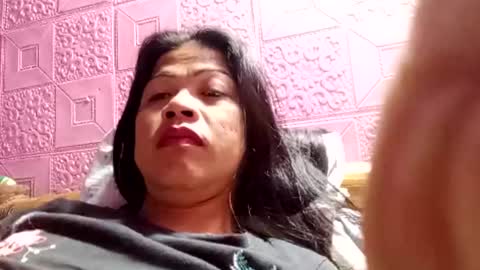 Snapshot of sexgoddesses4u chatting on 12.19.24 Ems online show from 12.19.24