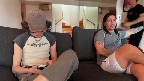 Snapshot of sexualmindset chatting on 12.01.25 Andrea online show from 12.01.25