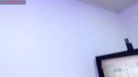 Snapshot of sexxxhorny_ chatting on 02.22.25 sexxxhorny_ online show from 02.22.25