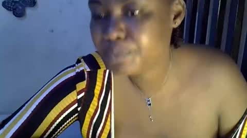 Snapshot of sexxy_mish chatting on 10.11.25 sexxy_mish online show from 10.11.25
