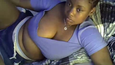 Snapshot of sexxy_mish chatting on 10.16.25 sexxy_mish online show from 10.16.25