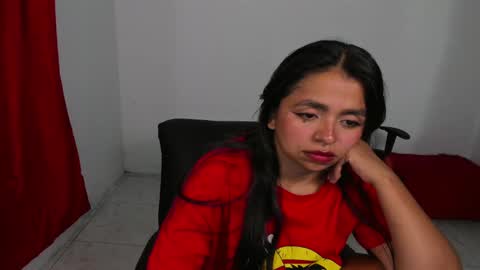 Snapshot of sexxyhot23 chatting on 12.02.24 LINDA online show from 12.02.24