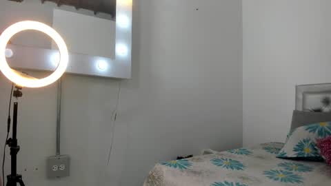 sexxylatincouple1 online show from 11.23.25