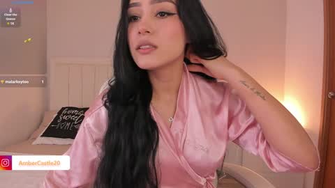 Snapshot of sexy_amber_ chatting on 01.08.25 sexy_amber_ online show from 01.08.25