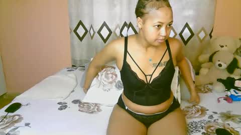 sexy_bluegirl online show from 10.05.25