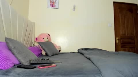 Snapshot of sexy_celena chatting on 09.14.25 Celena Selena online show from 09.14.25