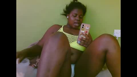 Snapshot of sexy_divana chatting on 02.22.25 sexy_divana online show from 02.22.25