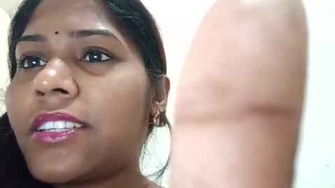 Snapshot of sexy_hkkk chatting on 10.10.25 Pori online show from 10.10.25