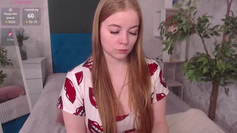 Snapshot of sexy_jenny18 chatting on 02.07.25 Jennifer online show from 02.07.25