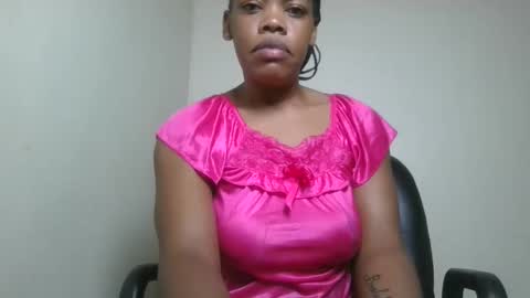 sexy_lyna online show from 11.19.25