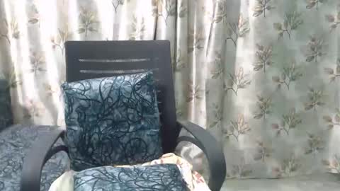 Snapshot of sexy_soniya chatting on 12.26.24 Soniya online show from 12.26.24