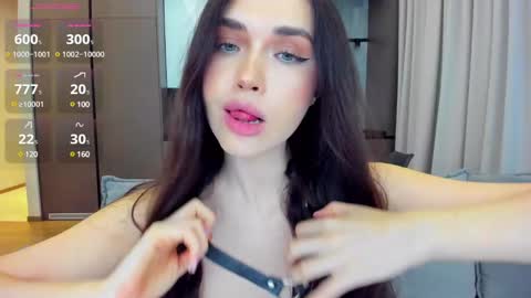 Snapshot of sexyangeloux chatting on 12.18.24 Lou online show from 12.18.24