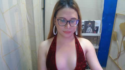 Snapshot of sexyasiantsxx chatting on 03.04.25 Denise online show from 03.04.25