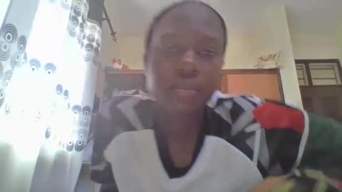 Snapshot of sexybilha483 chatting on 02.06.25 Sexybilha483 online show from 02.06.25