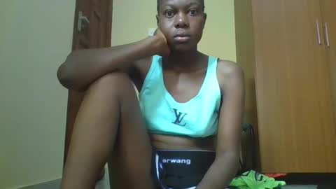 Snapshot of sexybilha483 chatting on 02.15.25 Sexybilha483 online show from 02.15.25