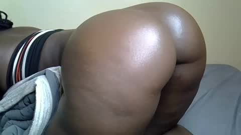 Snapshot of sexybooty_4545 chatting on 10.07.25 sexybooty_4545 online show from 10.07.25