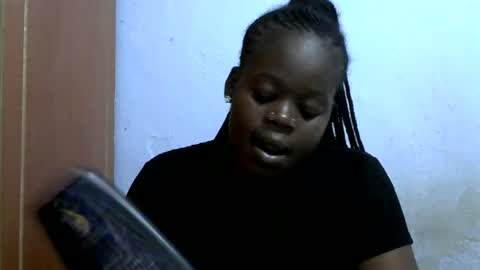 Snapshot of sexycarina254 chatting on 01.21.25 sexycarina254 online show from 01.21.25