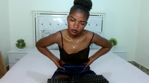 Snapshot of sexyebony256 chatting on 01.30.25 SexyEbony online show from 01.30.25
