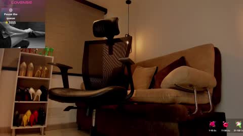 katalina larson online show from 02.11.25